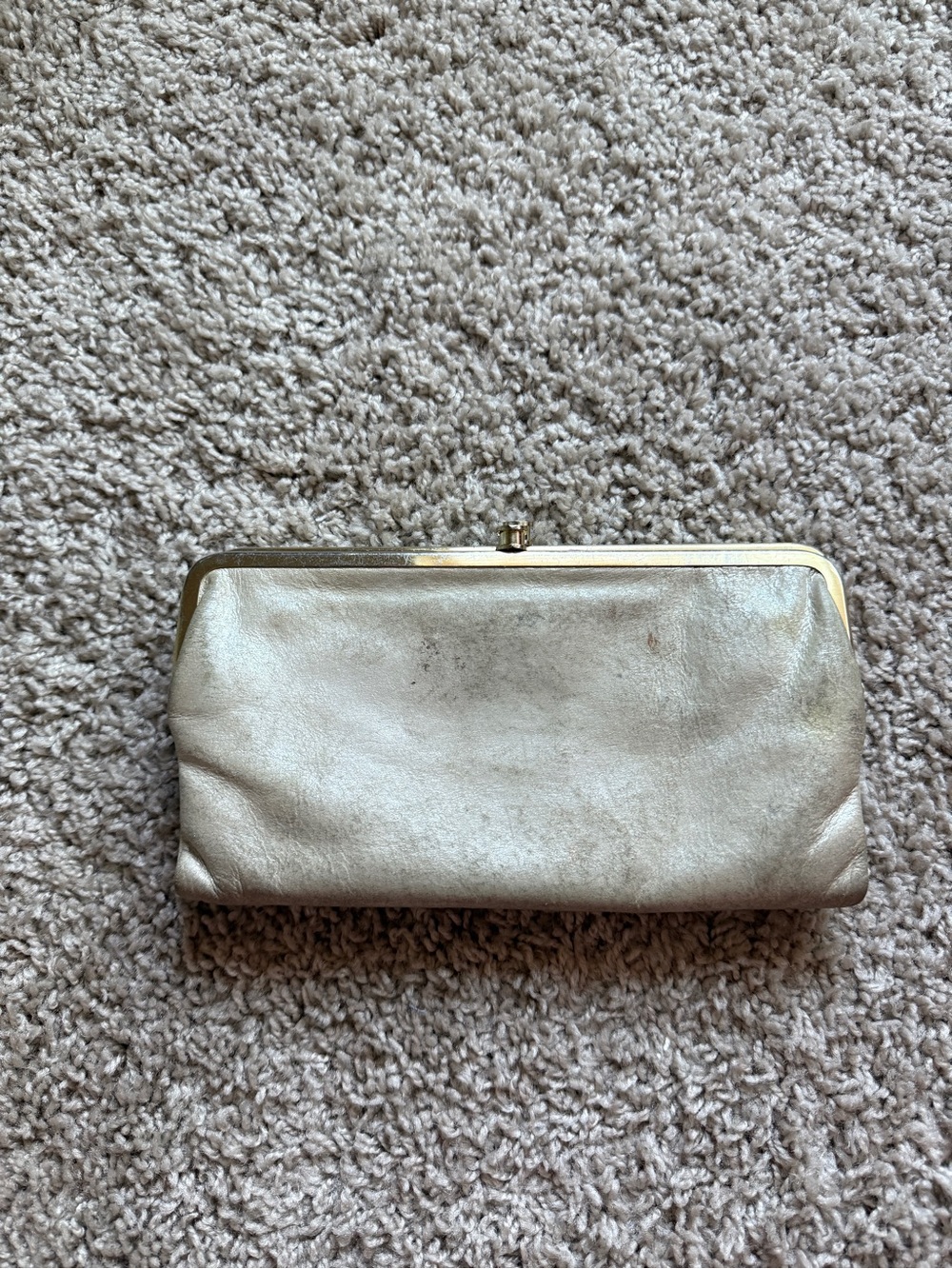 HOBO Lauren wallet in sand - Picture 4 of 6